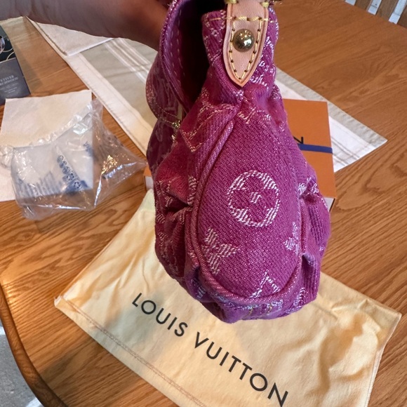 Louis Vuitton Pink Denim Pleaty - Picture 14 of 15